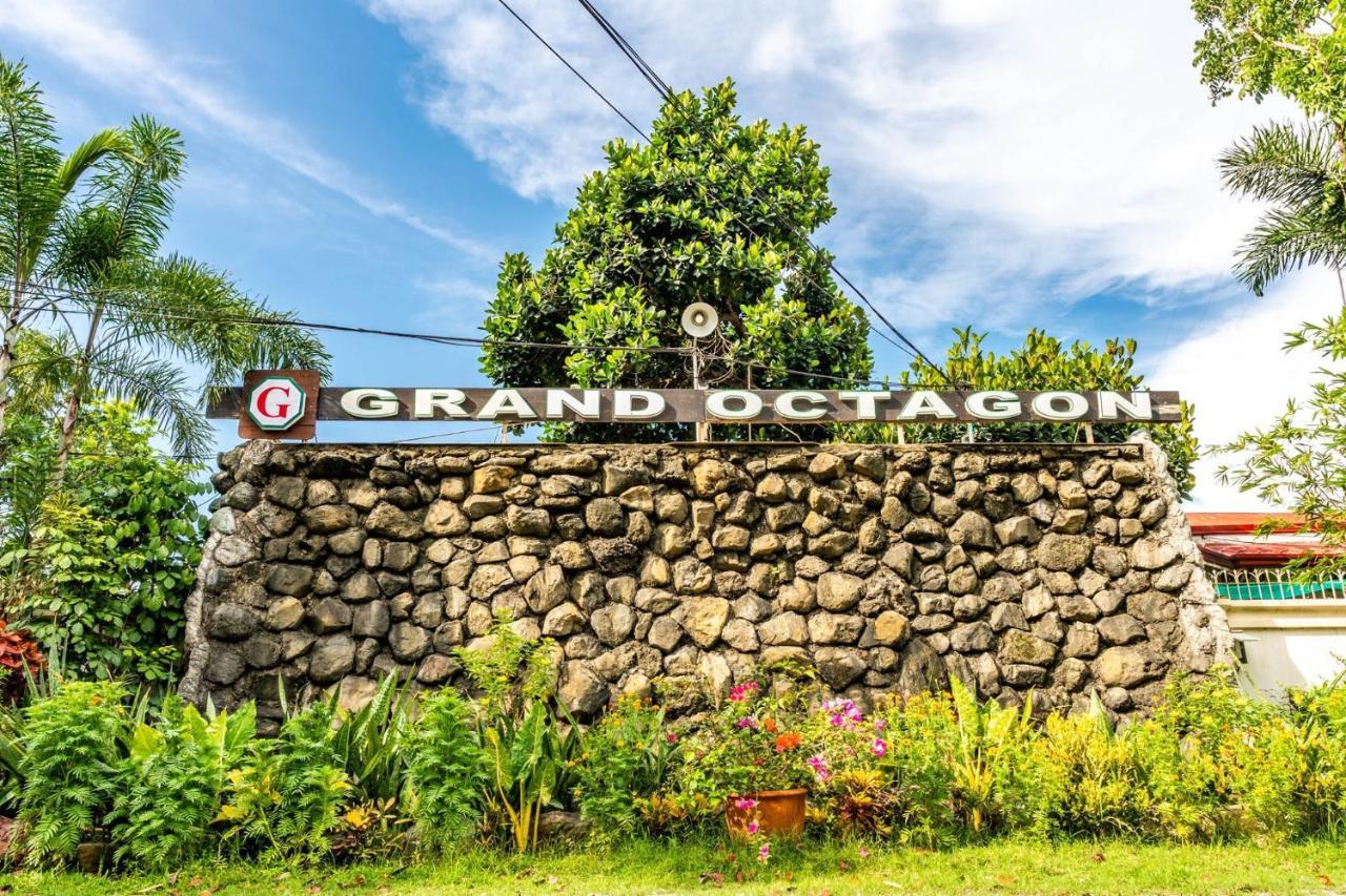 Grand Octagon Resort Laoag Εξωτερικό φωτογραφία